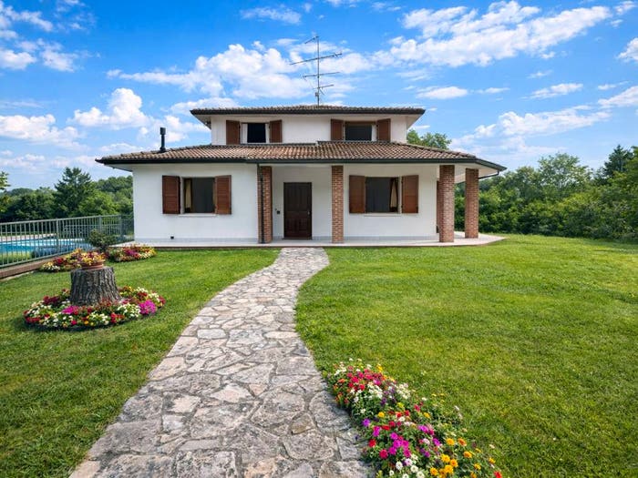Casa con 6 locali in vendita in Via Roma, Centro, Torricella Verzate