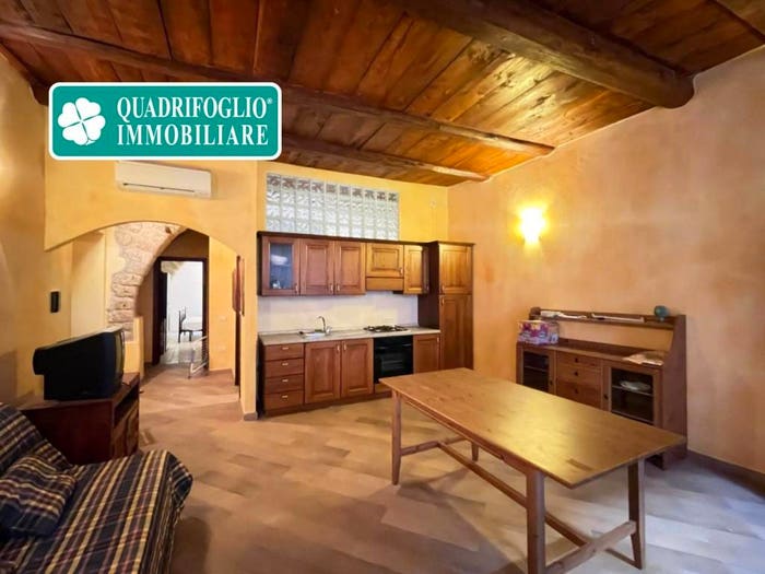 Appartamento trilocale in vendita in Via Don Deroma, Centro Storico, Alghero