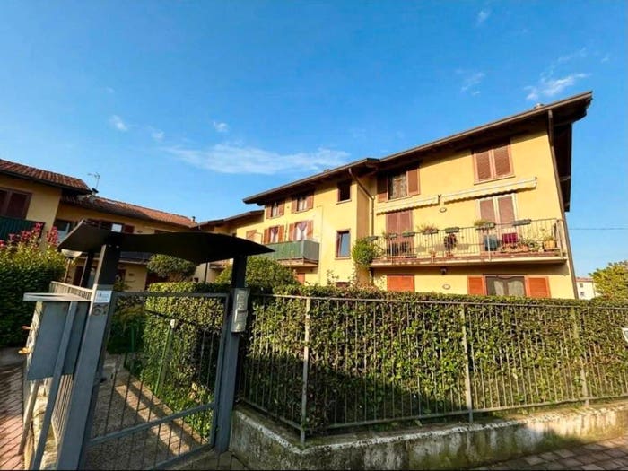 Appartamento trilocale in vendita in Via per Cucciago, Sant'Antonio, Cantù