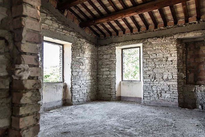 Casa con 6 locali in vendita in Fossombrone