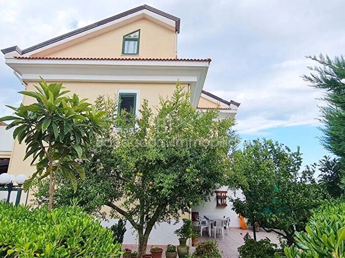 Casa quadrilocale in vendita in Contrada Galderate, Gallarate, CoriglianoRossano