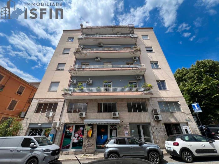 Appartamento bilocale in vendita in Via Monte San Michele, Centro, Cosenza