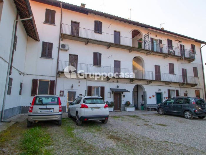 Casa con 5 locali in vendita in Centro, Bernate Ticino
