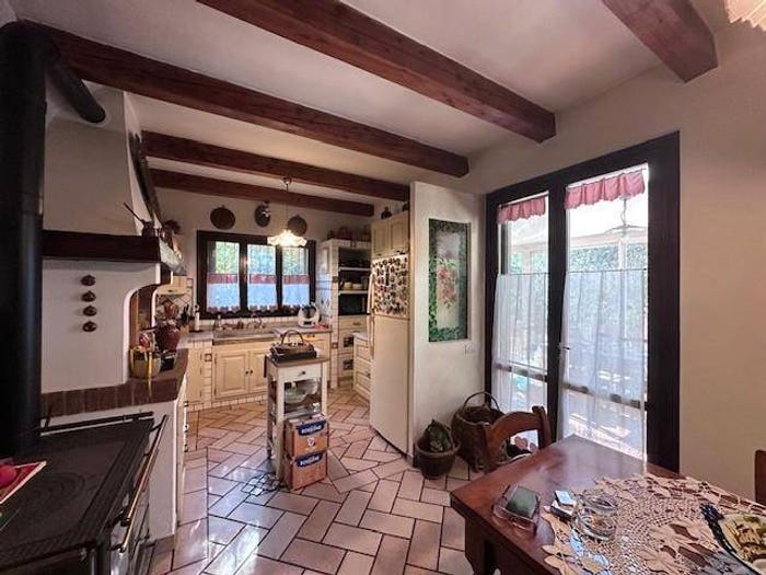 Casa con 6 locali in vendita in Via Pesciule, Arnaccio Chiesanuova, Cascina