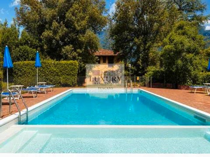 Casa con 6 locali in vendita in Via Dei Ciliegi SNC, Camaiore Paese, Camaiore