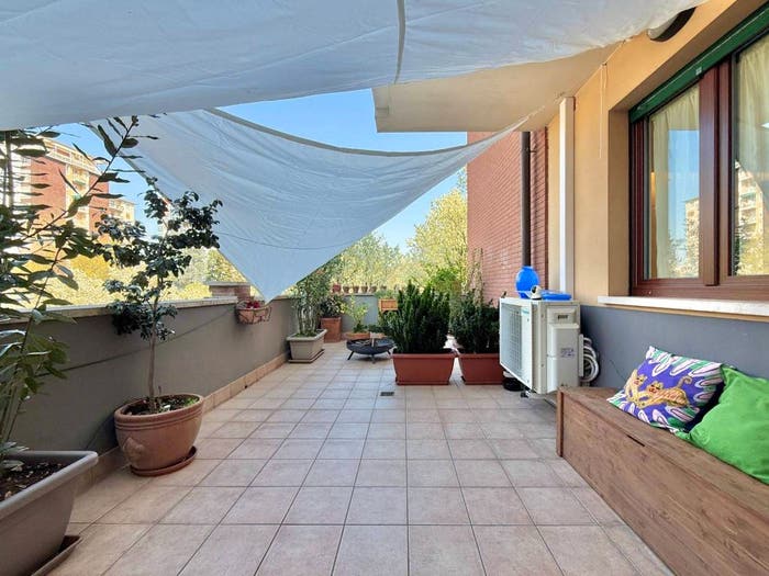 Appartamento trilocale in vendita in Piazza Settembre, Centro, Arese