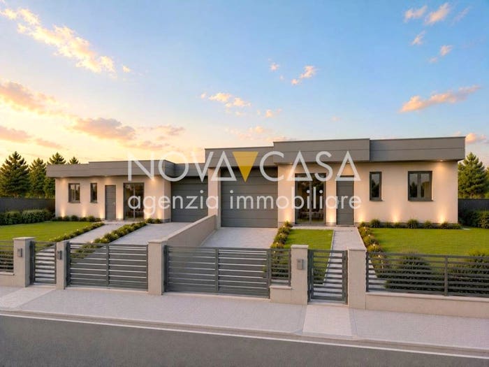Casa quadrilocale in vendita in Via Repubblica, Casale Cremasco, Casale CremascoVidolasco