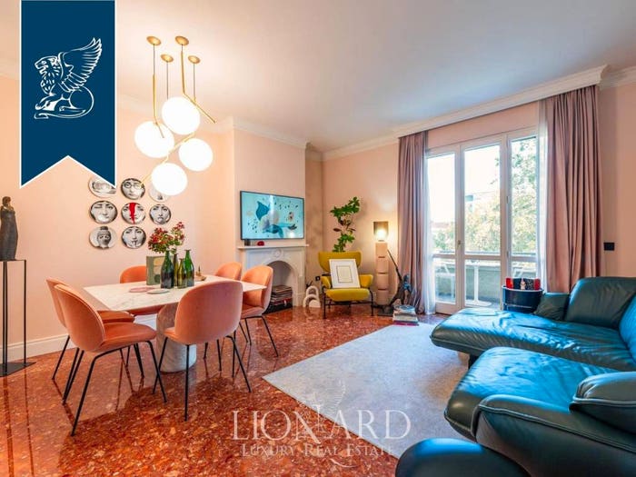 Appartamento con 5 locali in vendita in Via Francesco Ferrucci, Sempione, Milano