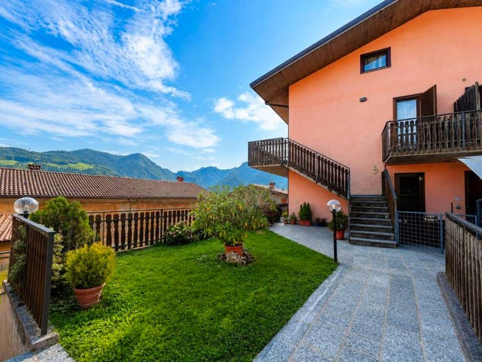 Appartamento bilocale in vendita in Via Piane, Villassio, Gorno