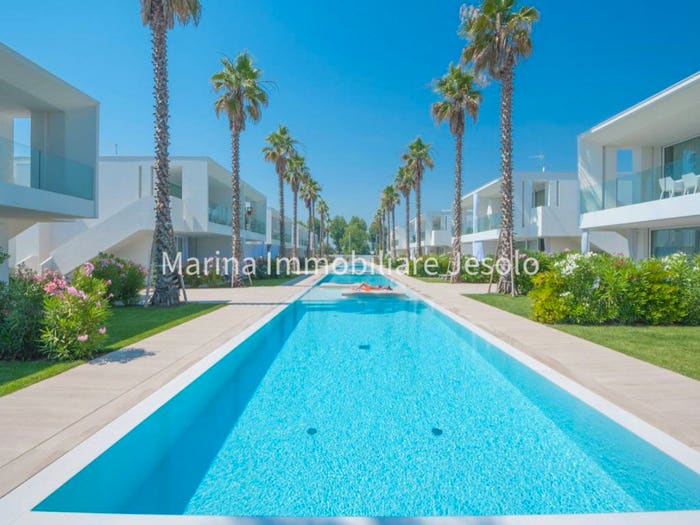 Appartamento trilocale in vendita in Viale Martiri delle Foibe, Lido Centro Ovest, Jesolo