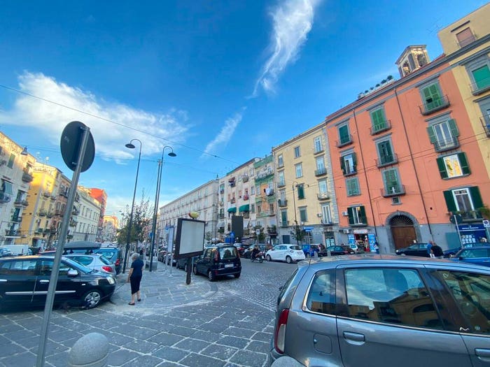 Appartamento trilocale in vendita in Via Carbonara, Tribunali, Napoli