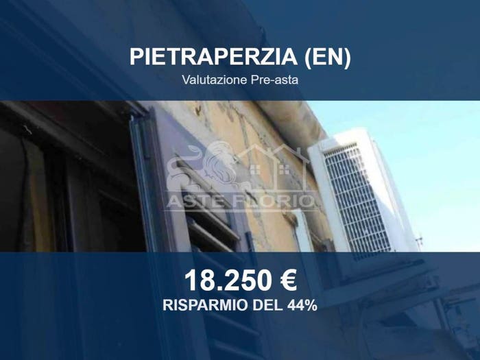 Casa con 5 locali in vendita in Via IV Novembre, Pietraperzia