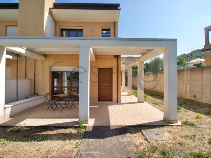 Casa quadrilocale in vendita in Borello, Cesena