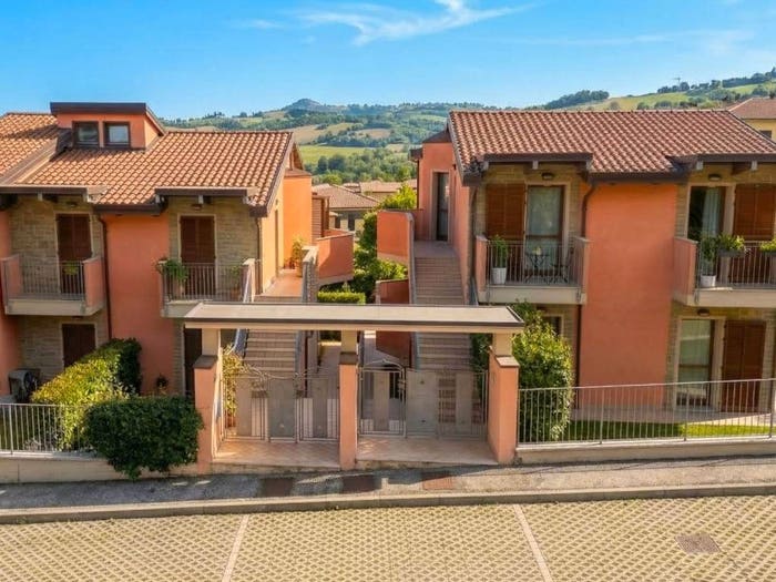 Appartamento con 6 locali in vendita in Via XXIV Maggio, Centro, Novafeltria