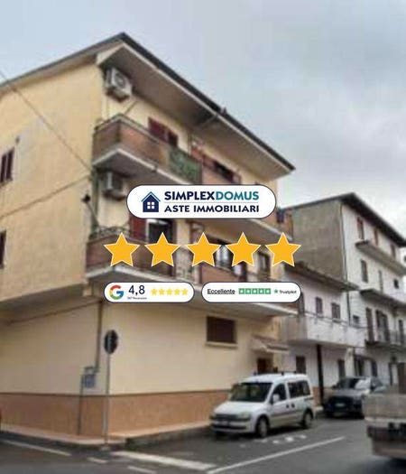 Appartamento con 6 locali in vendita in via George Stephenson, Centro, Cutro