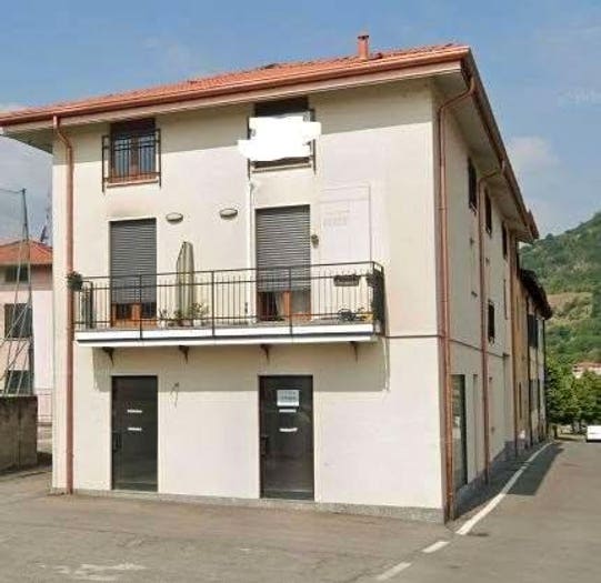 Appartamento trilocale in vendita in Via Santa Margherita, Centro, Brivio