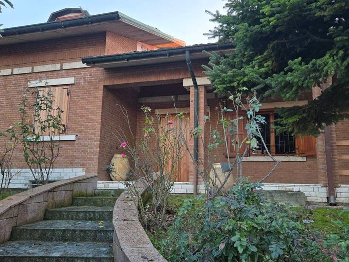 Casa con 6 locali in vendita in Centro, Maranello