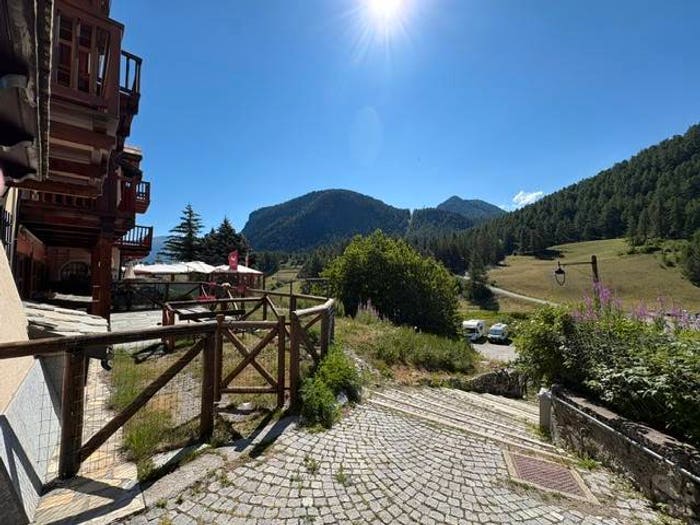 Appartamento trilocale in vendita in Via della Fontana, Claviere