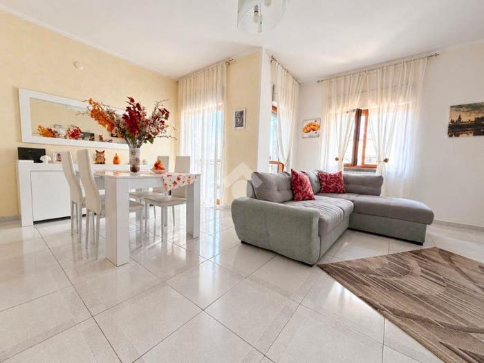 Appartamento quadrilocale in affitto in Via Giambattista d'Amico, Popilia Vagliolise, Cosenza