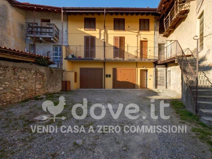 Casa quadrilocale in vendita in Via della Concordia, Centro, Sumirago