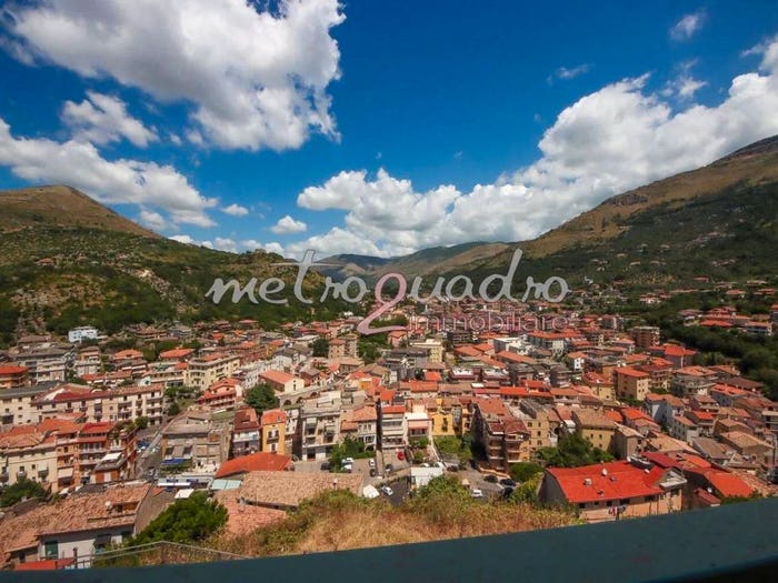 Casa con 6 locali in vendita in Centro, Itri