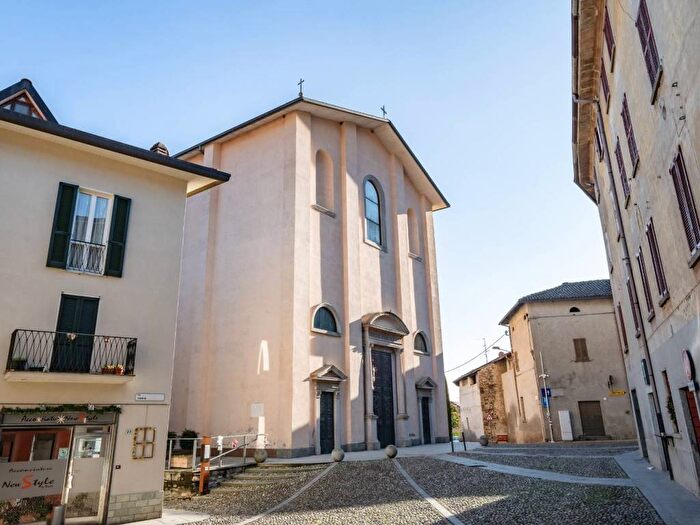 Casa trilocale in vendita in Via Silvio Pellico, Centro, Valgreghentino