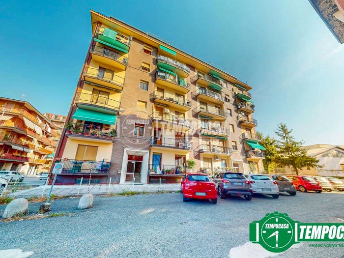 Appartamento trilocale in vendita in Via nenni, Centro, Ovada