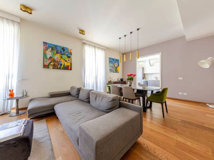 Appartamento trilocale in vendita in Via Giosuè Carducci, Sant'Ambrogio, Milano