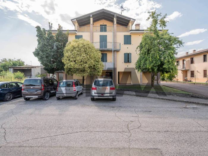 Appartamento trilocale in vendita in Via Gandhi, Centro, Dosolo