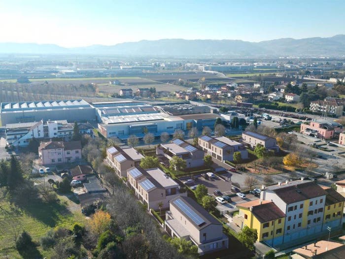Appartamento quadrilocale in vendita in Via Martiri di Cefalonia, Montecchio Maggiore
