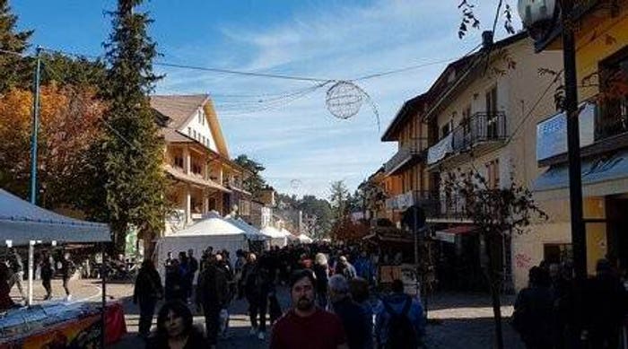 Appartamento con 5 locali in vendita in Via San Pietro, Centro, Spezzano della Sila