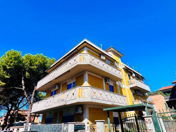 Appartamento trilocale in vendita in Via Francesco di Benedetto, Romanina, Roma