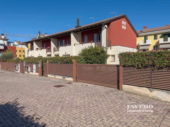 Casa con 5 locali in vendita in Via Giovanni Battista Velluti, Dolo