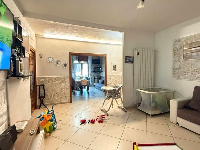 Appartamento trilocale in vendita in Via Sambuci, Centro, Poggiomarino