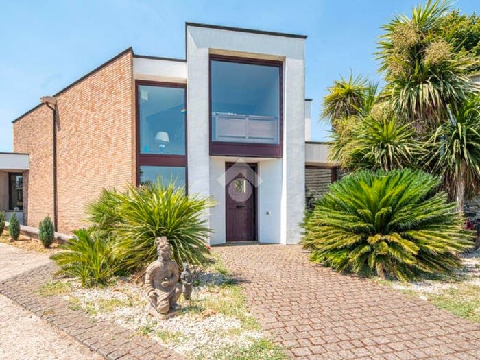Casa quadrilocale in vendita in Via Latina, Centro, Artena