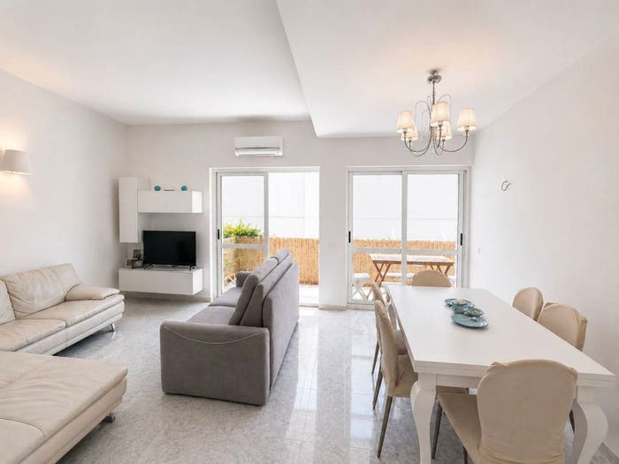 Appartamento quadrilocale in vendita in Via Mirabella, Centro, Ischia