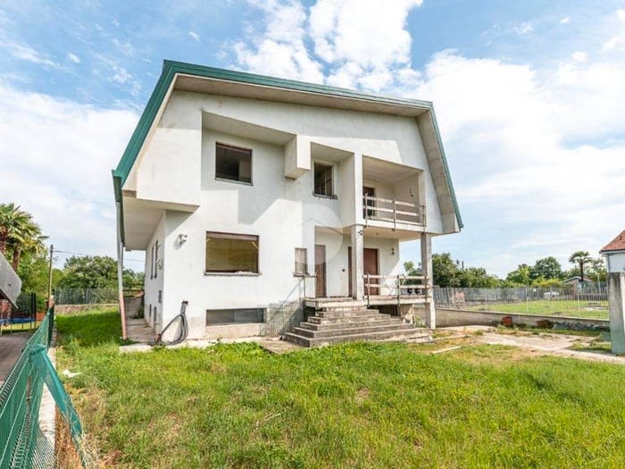 Casa con 6 locali in vendita in Località Genesia, Robassomero