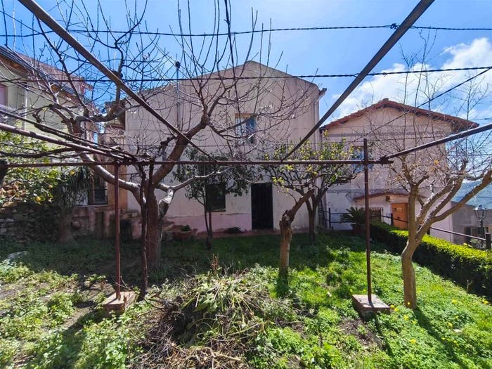 Casa quadrilocale in vendita in Via flomara, Alì