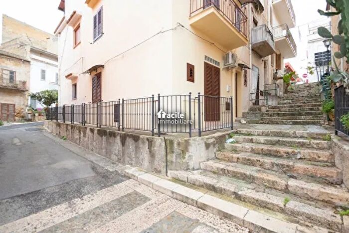 Appartamento quadrilocale in vendita in Trappeto Pa Italia, Trappeto
