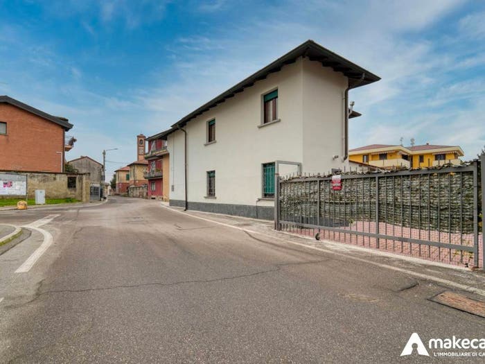 Casa con 5 locali in vendita in Via Roma, Balbiano, Colturano