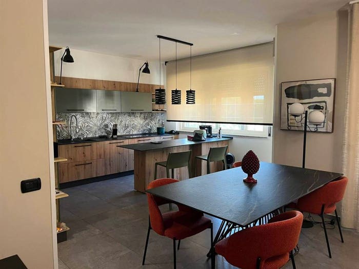 Appartamento con 5 locali in vendita in Viale Aldo Moro, Centro, Pachino