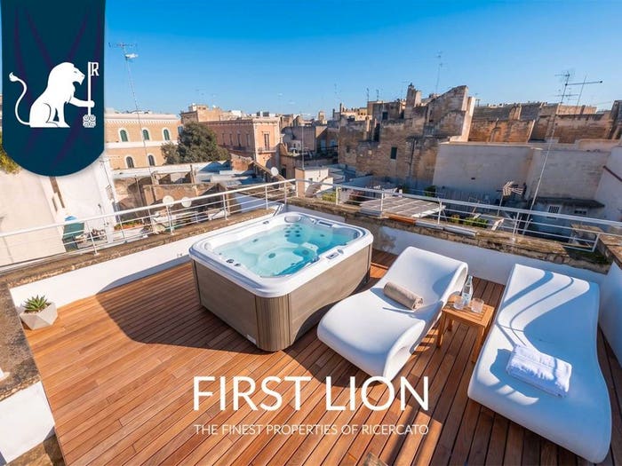 Casa con 6 locali in vendita in Vico dei Guidani, Centro Storico, Lecce