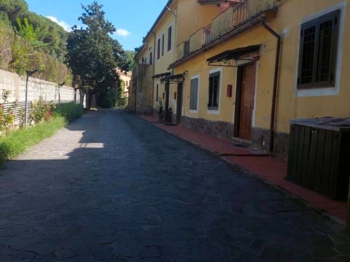 Appartamento trilocale in vendita in Via Valentino Fortunato, Giffoni Valle Piana