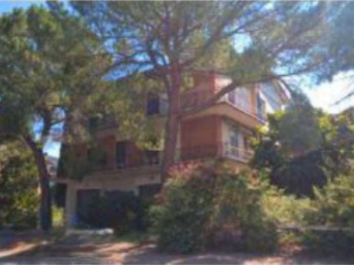 Casa quadrilocale in vendita in Via Tiberina, Centro, Deruta