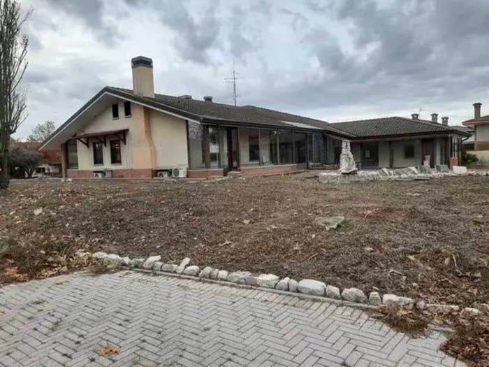 Casa con 6 locali in vendita in Via Latisana, Rivignano Teor