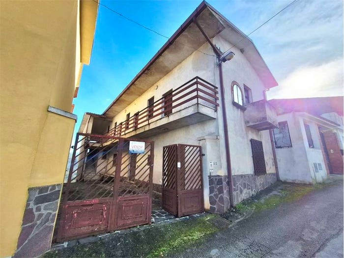Casa con 6 locali in vendita in Anitrella Chiaiamari, Monte San Giovanni Campano