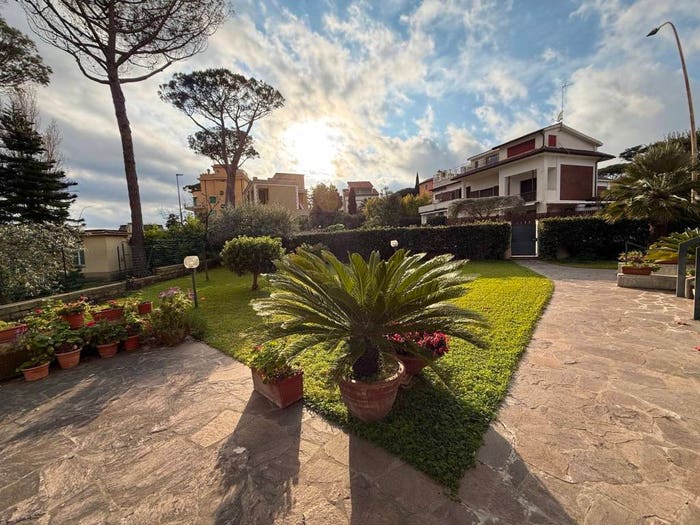 Appartamento quadrilocale in vendita in Via Circeo, Santa Teresa, Anzio
