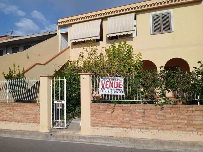 Appartamento con 5 locali in vendita in Via Tonara, Monserrato