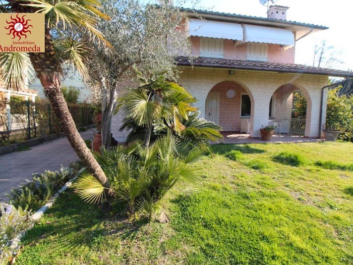 Casa con 5 locali in vendita in Via Donatello, Roma Imperiale, Forte dei Marmi