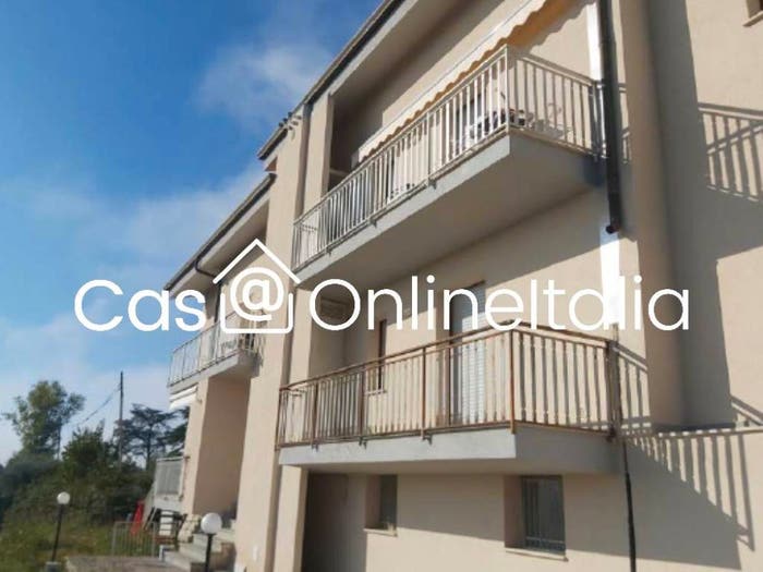 Appartamento con 6 locali in vendita in Via dei Ceraioli, Pianello, Perugia